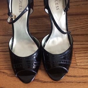 Guess by Marciano patent leather heels